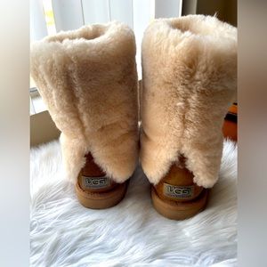 UGG Australia boots Maylin Chestnut 3220